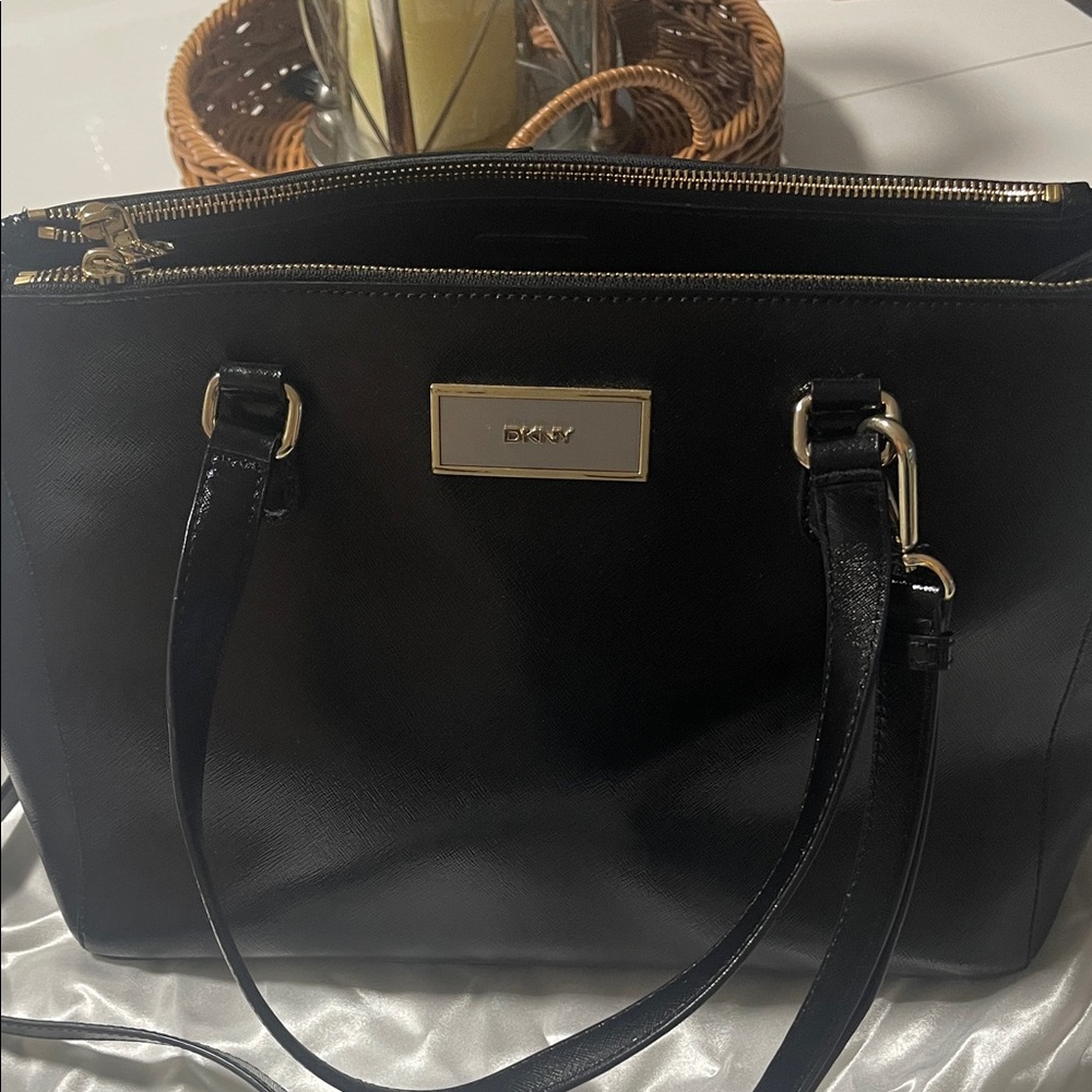 DKNY Elegant Black Tote Bag